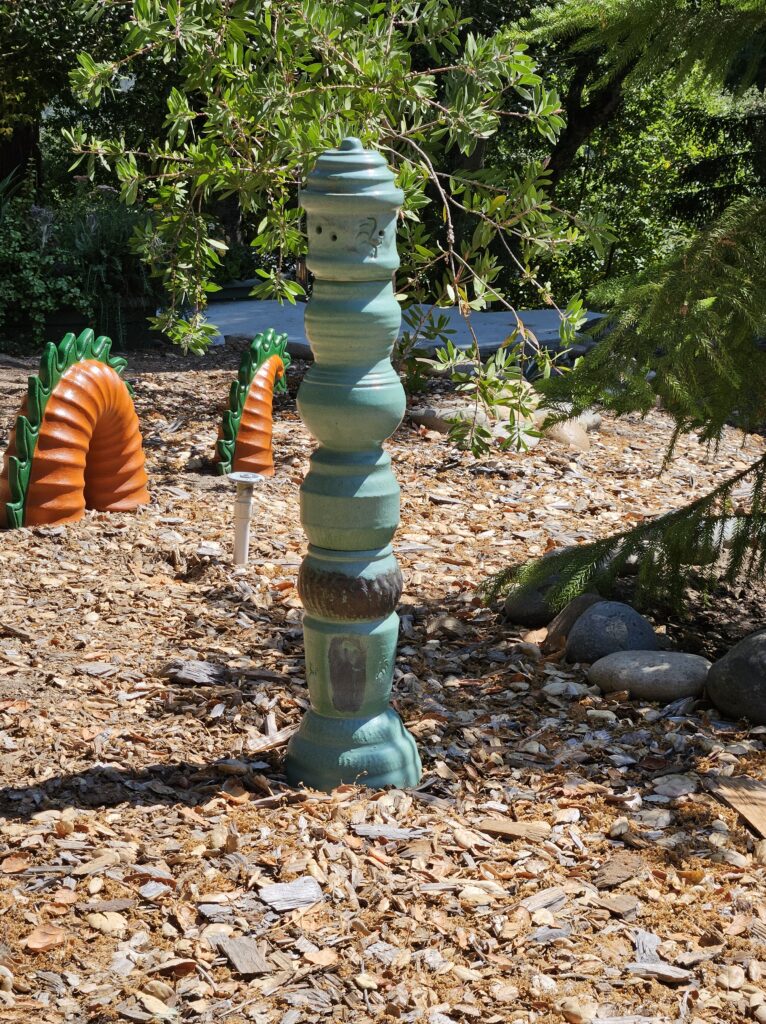 garden totem